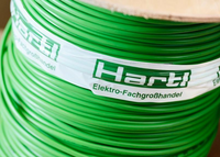 )*  Kabel/Leitungen